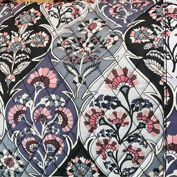 Vera Bradley Ornate Blooms Floral Large Traveler Duffel Bag Tote NWT New - Picture 5 of 13